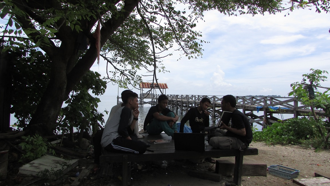 sekolah terapung Makassar